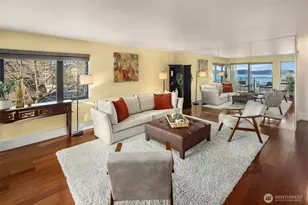 7 Highland Dr, Seattle, WA 98109 - Photo 4