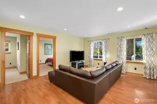 7011 Cooper Point Rd NW, Olympia, WA 98502 - Photo 22