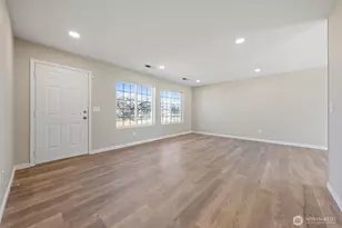 247 H St SE, Ephrata, WA 98823 - Photo 4