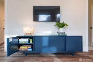 2100 1st Ave W, Seattle, WA 98119 - Photo 10