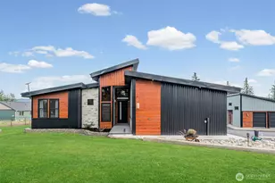 12516 Kapowsin Highlands Dr E, Graham, WA 98338 - Photo 30