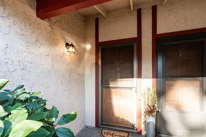 4724 SW 317th Lane #B, Federal Way, WA 98023 - Photo 2