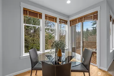 6441 SE Cougar Mountain Way, Bellevue, WA 98006 - Photo 16