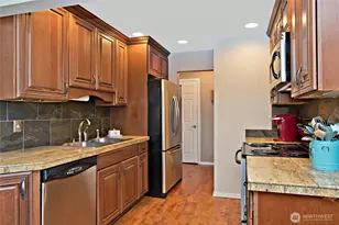 5021 Ripley Ln N, Renton, WA 98056 - Photo 6