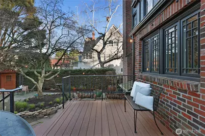 1418 E Ward Street, Seattle, WA 98112 - Photo 38