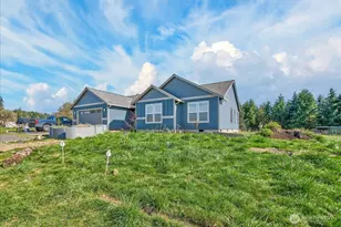 1023 Spirit Lake Hwy, Castle Rock, WA 98611 - Photo 1