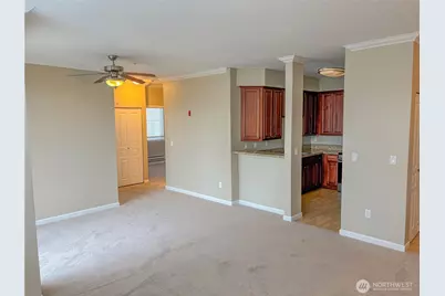 225 Logan Avenue S #111, Renton, WA 98057 - Photo 10