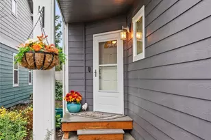 7805 Jensen Farm Ln, Arlington, WA 98223 - Photo 2