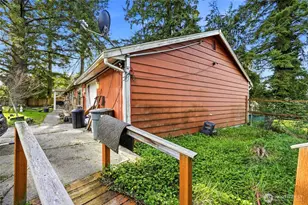 219 Meadow Pl SW, Everett, WA 98208 - Photo 14