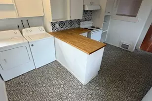 520 E Division Ln, Tacoma, WA 98404 - Photo 4