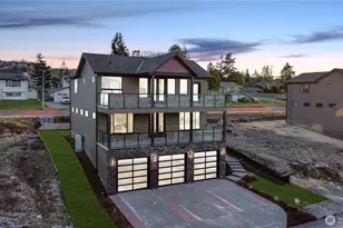 3706 W 3rd St, Anacortes, WA 98221 - Photo 2