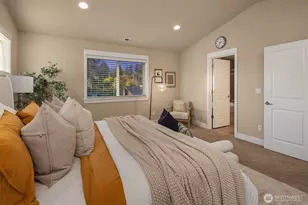 12204 Ashworth Ave N, Seattle, WA 98133 - Photo 22