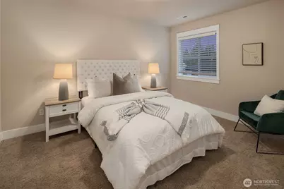 12204 Ashworth Avenue N, Seattle, WA 98133 - Photo 30