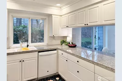 210 10th Street #4, Kirkland, WA 98033 - Photo 10