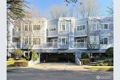 210 10th Street #4, Kirkland, WA 98033 - Photo 1