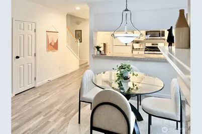 210 10th Street #4, Kirkland, WA 98033 - Photo 6