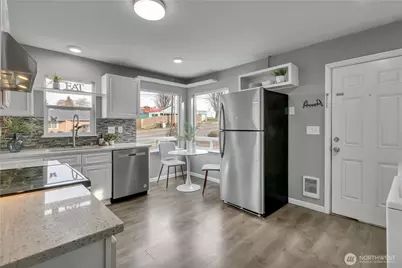 1901 S Hosmer Street, Tacoma, WA 98405 - Photo 8