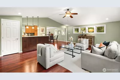 17637 162nd Place SE, Renton, WA 98058 - Photo 14