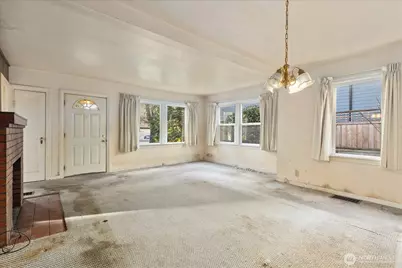 3835 35th Avenue W, Seattle, WA 98199 - Photo 8