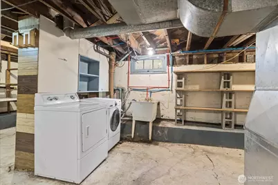 3835 35th Avenue W, Seattle, WA 98199 - Photo 24