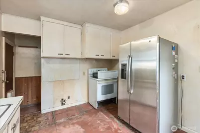 3835 35th Avenue W, Seattle, WA 98199 - Photo 10