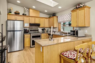 5145 B S Augusta, Seattle, WA 98178 - Photo 8