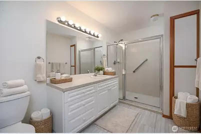 509 1st Street #104, Snohomish, WA 98290 - Photo 8