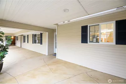 509 1st Street #104, Snohomish, WA 98290 - Photo 2