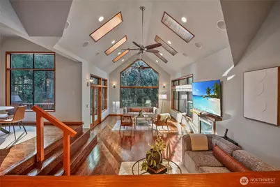 11011 NE 140th Street, Kirkland, WA 98034 - Photo 2