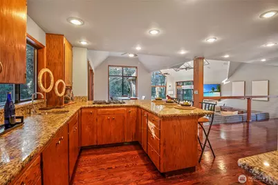 11011 NE 140th Street, Kirkland, WA 98034 - Photo 12