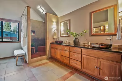 11011 NE 140th Street, Kirkland, WA 98034 - Photo 16