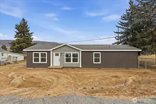 112 Washington Pl, Electric City, WA 99123 - Photo 1