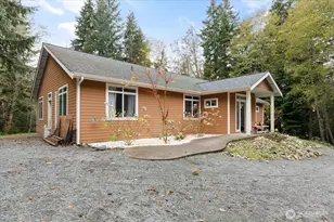 2013 Goss Ridge Rd, Freeland, WA 98249 - Photo 8