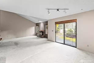 31727 47th Ln SW, Federal Way, WA 98023 - Photo 8