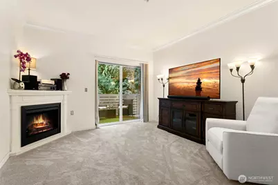 801 Rainier Avenue N #F331, Renton, WA 98057 - Photo 2