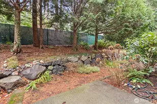 23300 SE Black Nugget Rd, Issaquah, WA 98029 - Photo 32