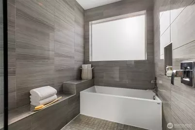 6720 Soundview Drive NE, Tacoma, WA 98422 - Photo 24