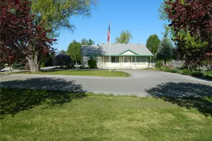 23 Valley View Dr, Tonasket, WA 98855 - Photo 1