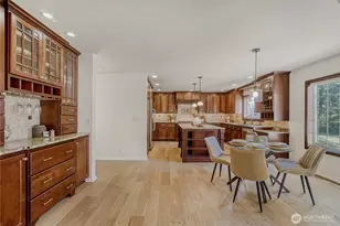 20119 208th Ave SE, Renton, WA 98058 - Photo 8