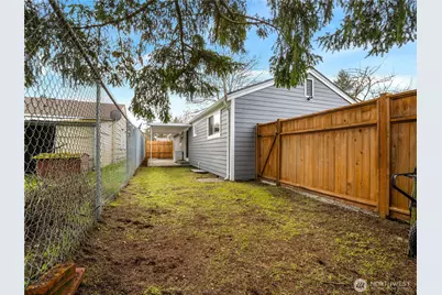 11615 Sheridan Avenue S, Tacoma, WA 98444 - Photo 18