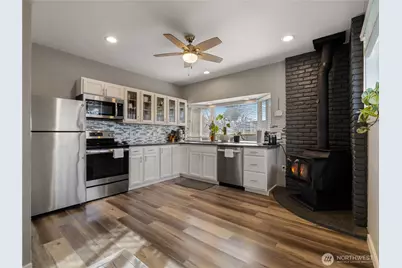 11615 Sheridan Avenue S, Tacoma, WA 98444 - Photo 8