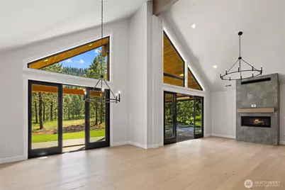 1061 Domerie Park Loop, Cle Elum, WA 98922 - Photo 18