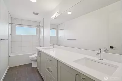 8020 17th Avenue NW, Seattle, WA 98117 - Photo 16