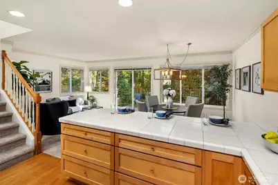 112 9th Lane #112, Kirkland, WA 98033 - Photo 12