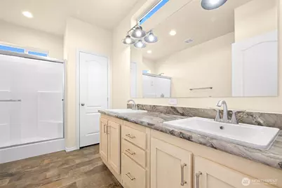 1120 S 25th Street #98, Mount Vernon, WA 98274 - Photo 6