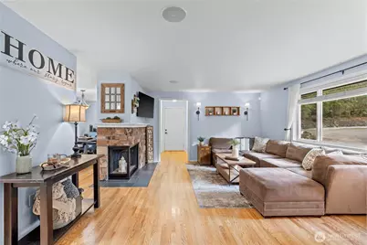 16305 44th Street Ct E, Lake Tapps, WA 98391 - Photo 4