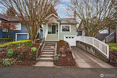 6056 25th Avenue NE, Seattle, WA 98115 - Photo 2