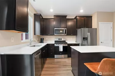 4758 Driftwood Street, Bremerton, WA 98312 - Photo 10