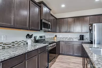 18806 106th Avenue Ct E, Puyallup, WA 98374 - Photo 10