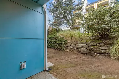 2001 E Yesler Way #46, Seattle, WA 98122 - Photo 28